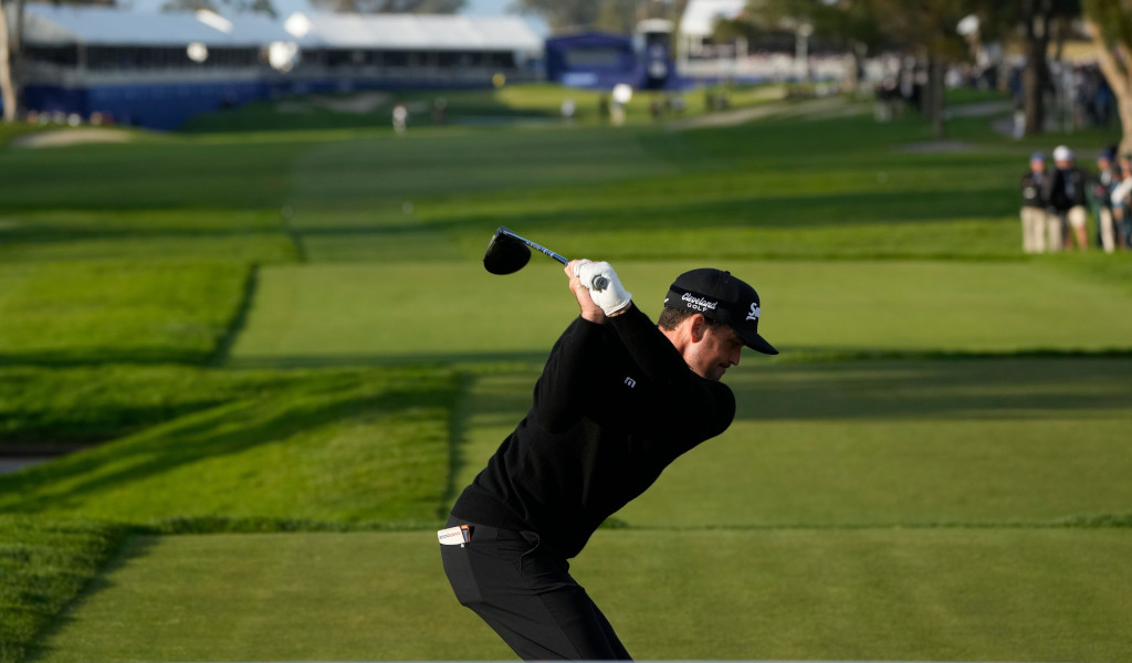 The details on how any amateur can play the famous Torrey Pines South golf course