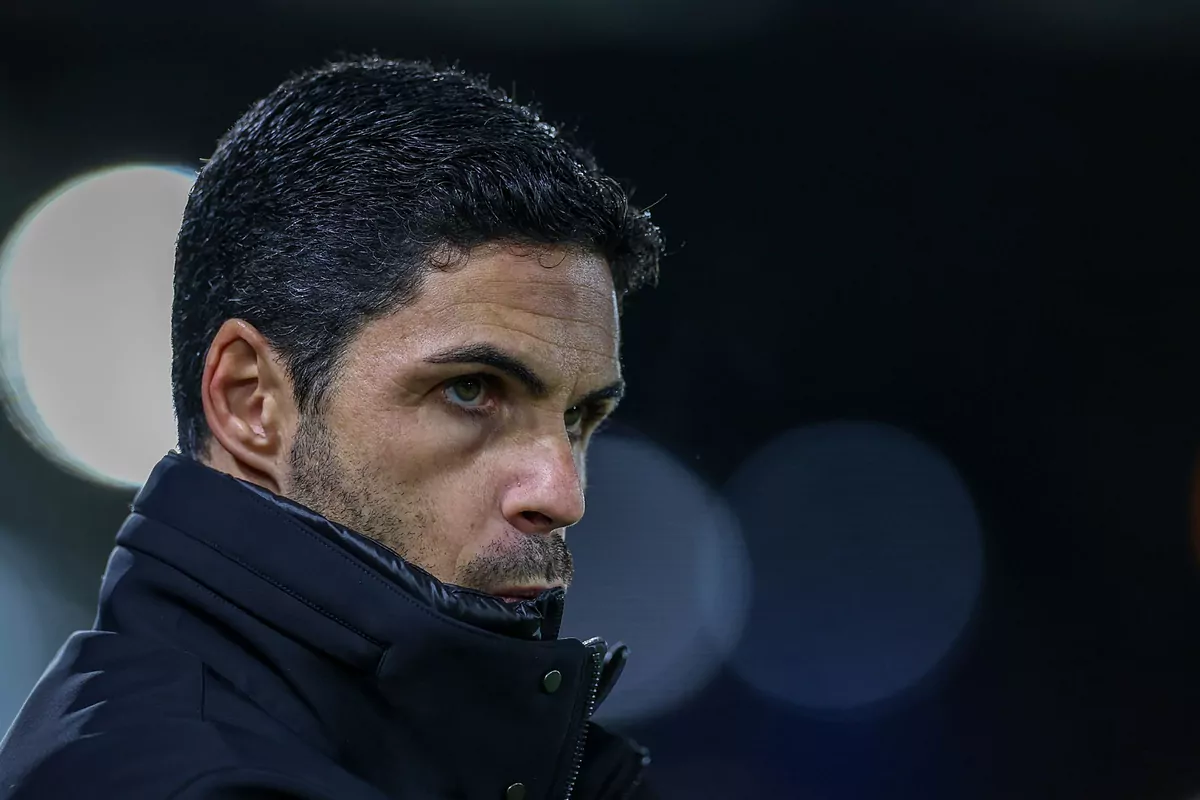 Arsenal teammates are living together and 'sharing wives,' says Mikel Arteta Arsenal teammates are living together and 'sharing wives,' says Mikel Arteta
