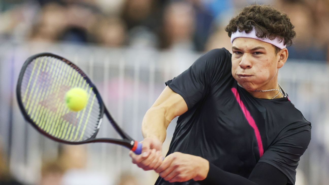 Shelton breezes into Dallas Open quarterfinals