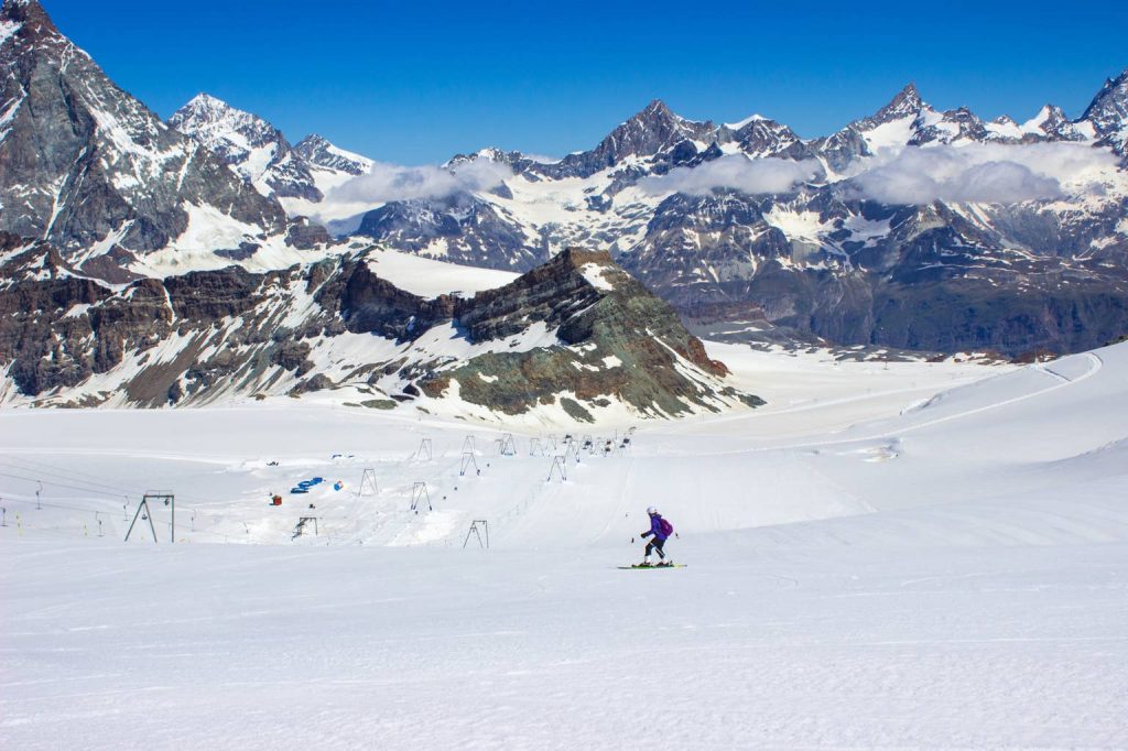 What Is Glacier Skiing? Everything You Need To Know What Is Glacier Skiing? Everything You Need To Know