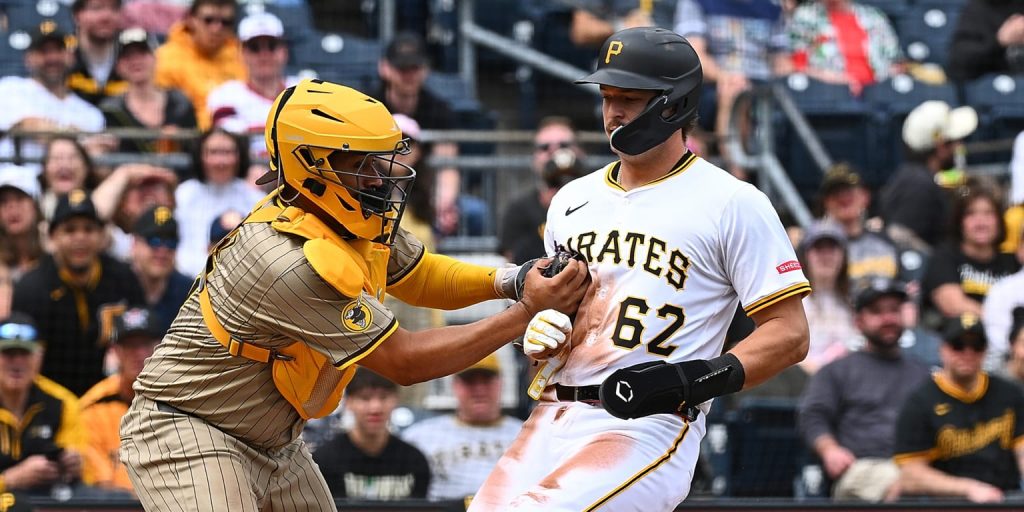 Bucs' bats trying to find groove: 'We're mixing things up'