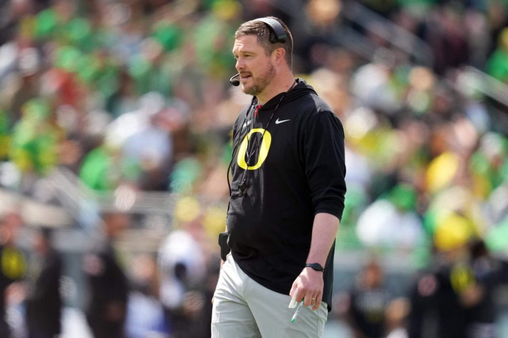 College football recruiting thoughts: Oregon's setbacks, USC's surge, Washington's in-state push College football recruiting thoughts: Oregon's setbacks, USC's surge, Washington's in-state push