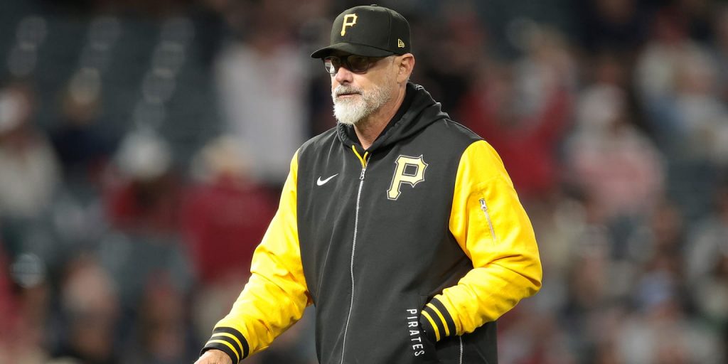Shelton out as Pirates manager; bench coach Don Kelly takes his place Shelton out as Pirates manager; bench coach Don Kelly takes his place