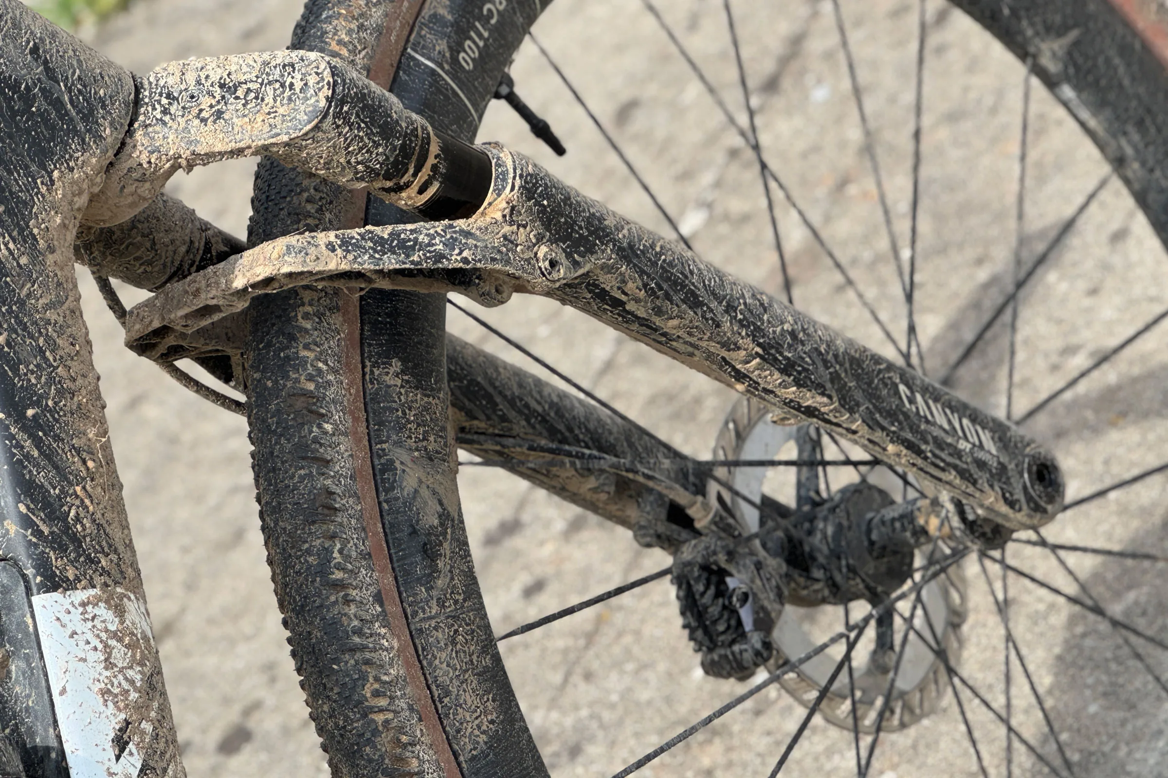 First Look: Canyon x DT Swiss F 132 ONE 40mm Gravel Suspension Fork First Look: Canyon x DT Swiss F 132 ONE 40mm Gravel Suspension Fork