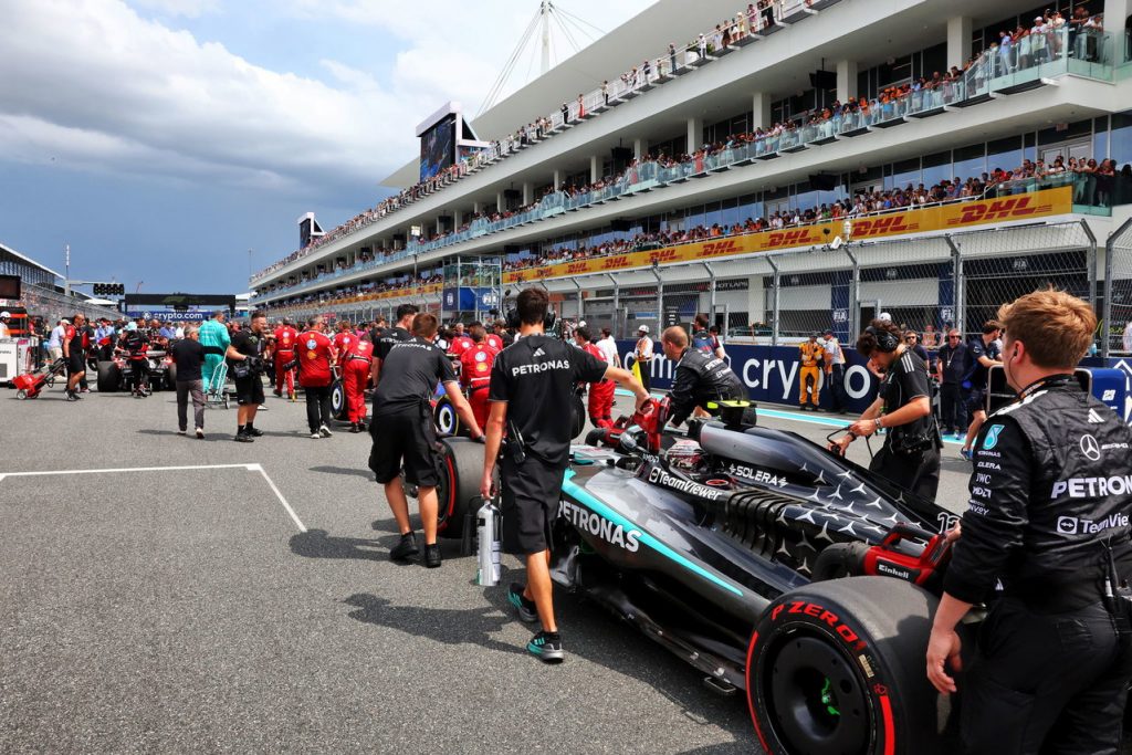 Kimi Antonelli “totally different” to teenage Max Verstappen’s rise Kimi Antonelli “totally different” to teenage Max Verstappen’s rise