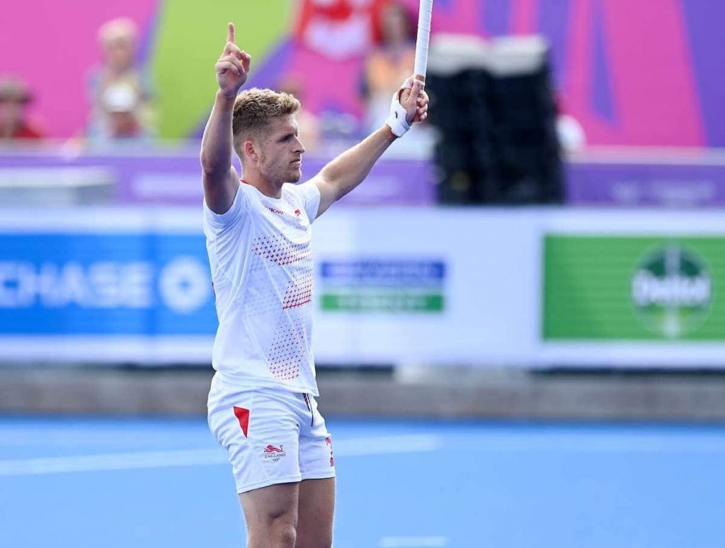 EHL: Bandurak joins English men’s champions