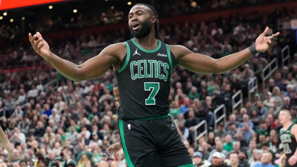 Report: Celtics’ Jaylen Brown played through partial meniscus tear Report: Celtics’ Jaylen Brown played through partial meniscus tear