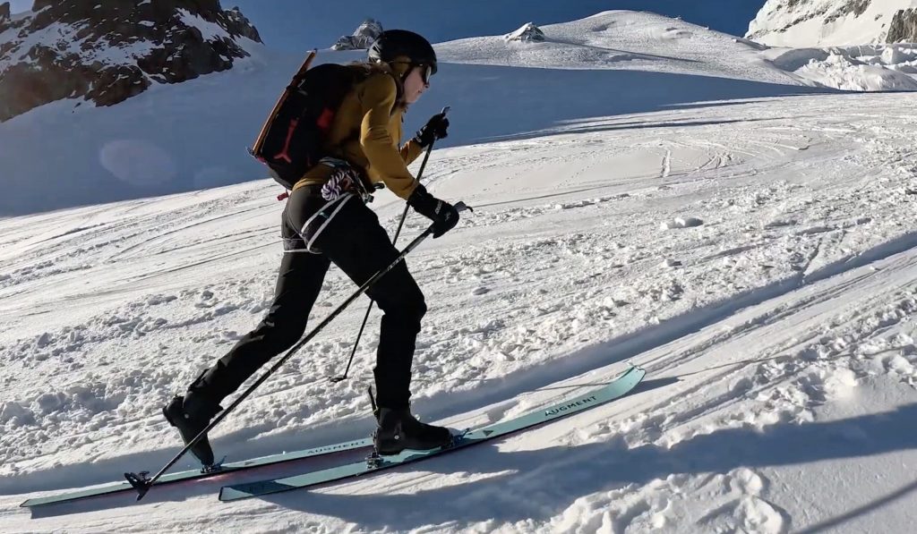 Arc’teryx Athlete Élise Poncet Smashes Mont Blanc Ski Record Arc’teryx Athlete Élise Poncet Smashes Mont Blanc Ski Record