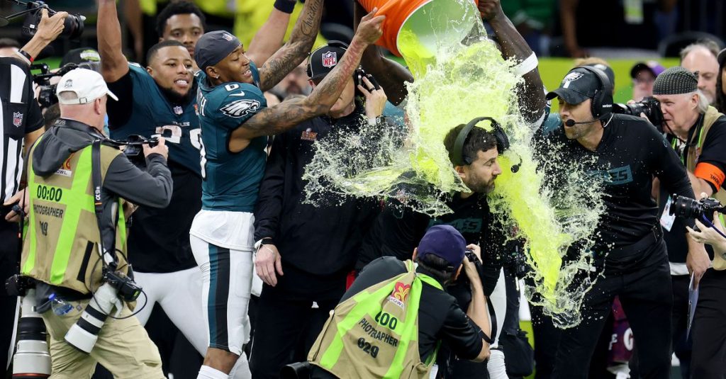 Nick Sirianni, Eagles agree to multi-year contract extension Nick Sirianni, Eagles agree to multi-year contract extension