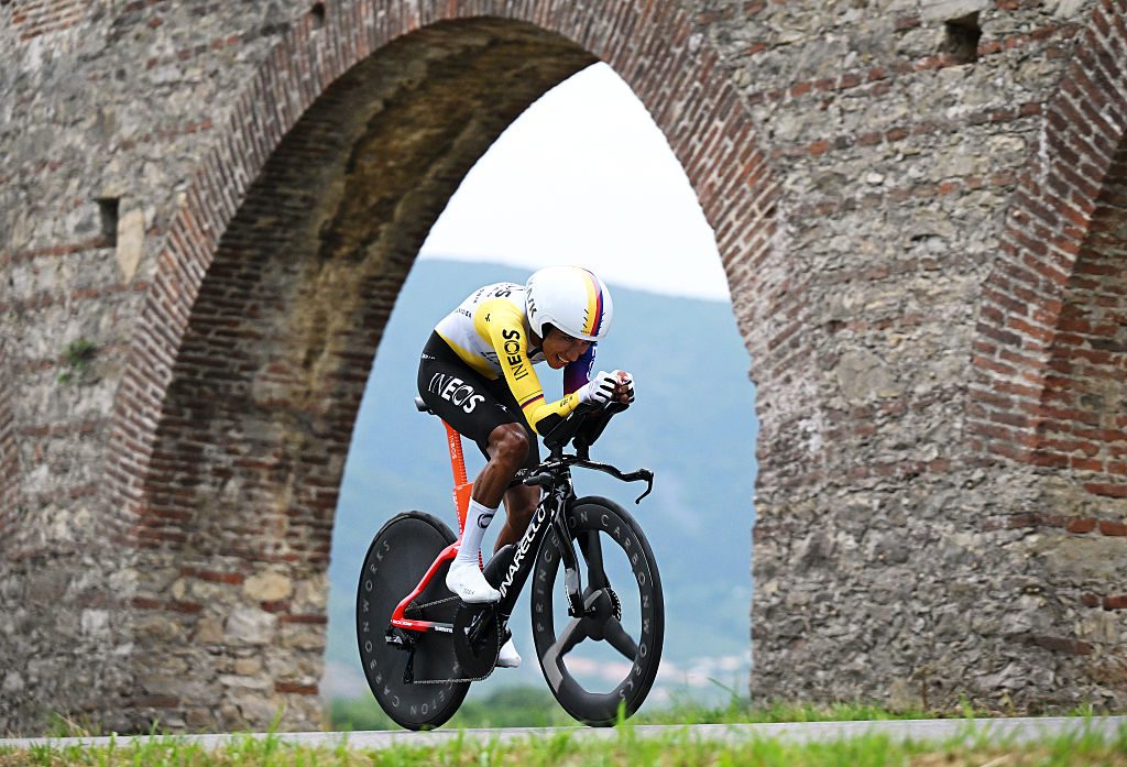 'I finished on adrenaline' – Egan Bernal loses time after crashing early in Giro d'Italia stage 10 time trial
