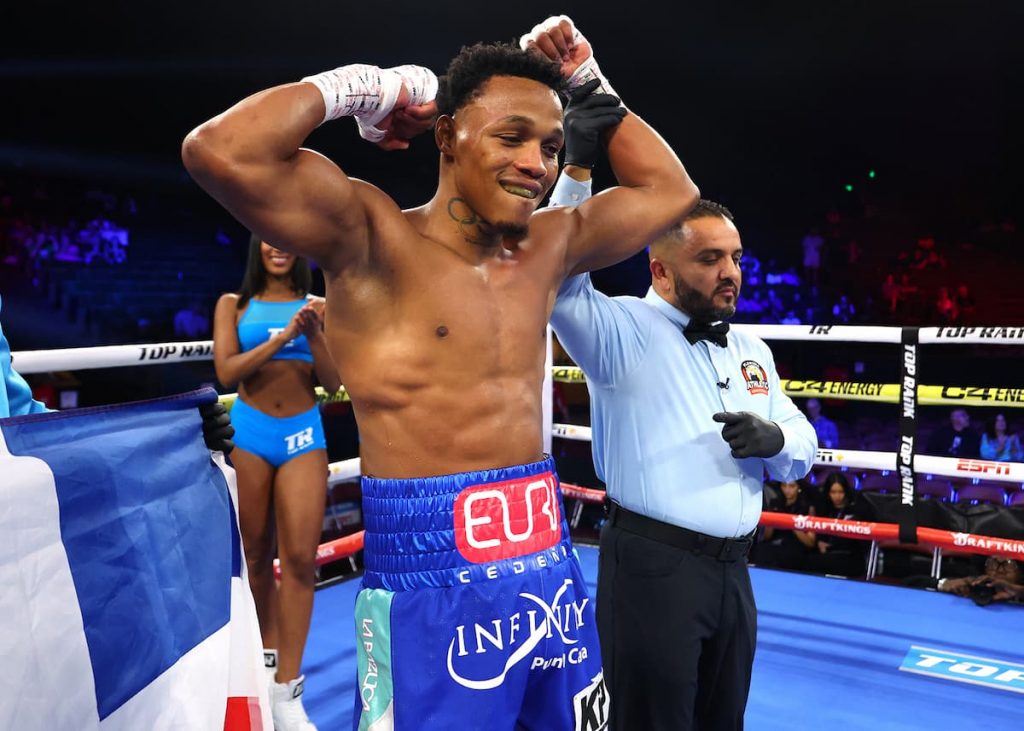 Euri Cedeno signs with Top Rank ahead of Abel Mina fight in Norfolk, VA in June