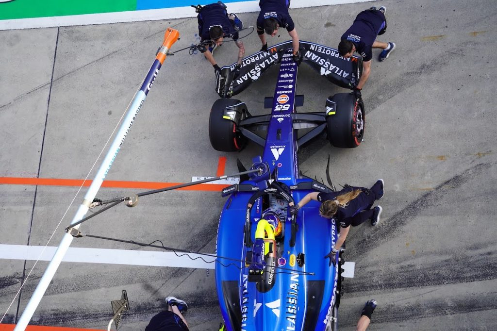 Carlos Sainz to Drive in Free Madrid F1 Event