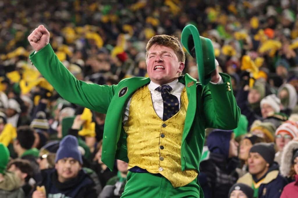 How CFP update benefits Notre Dame the most, plus loads of top 25s How CFP update benefits Notre Dame the most, plus loads of top 25s