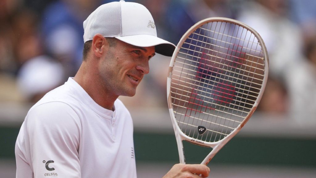 Tommy Paul keeps truckin’ at French Open after getting repossessed vehicle back Tommy Paul keeps truckin’ at French Open after getting repossessed vehicle back
