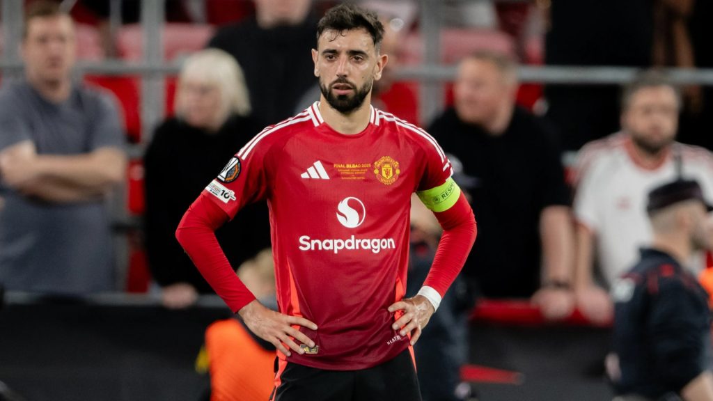 Saudi club set new deadline for Bruno Fernandes as £100m offer prepared for Manchester United star