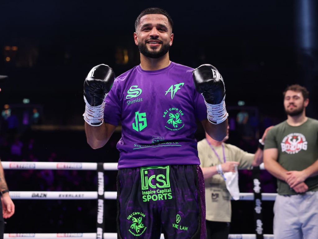 Aqib Fiaz vs Michael Gomez Jnr set for Catterall-Eubank undercard