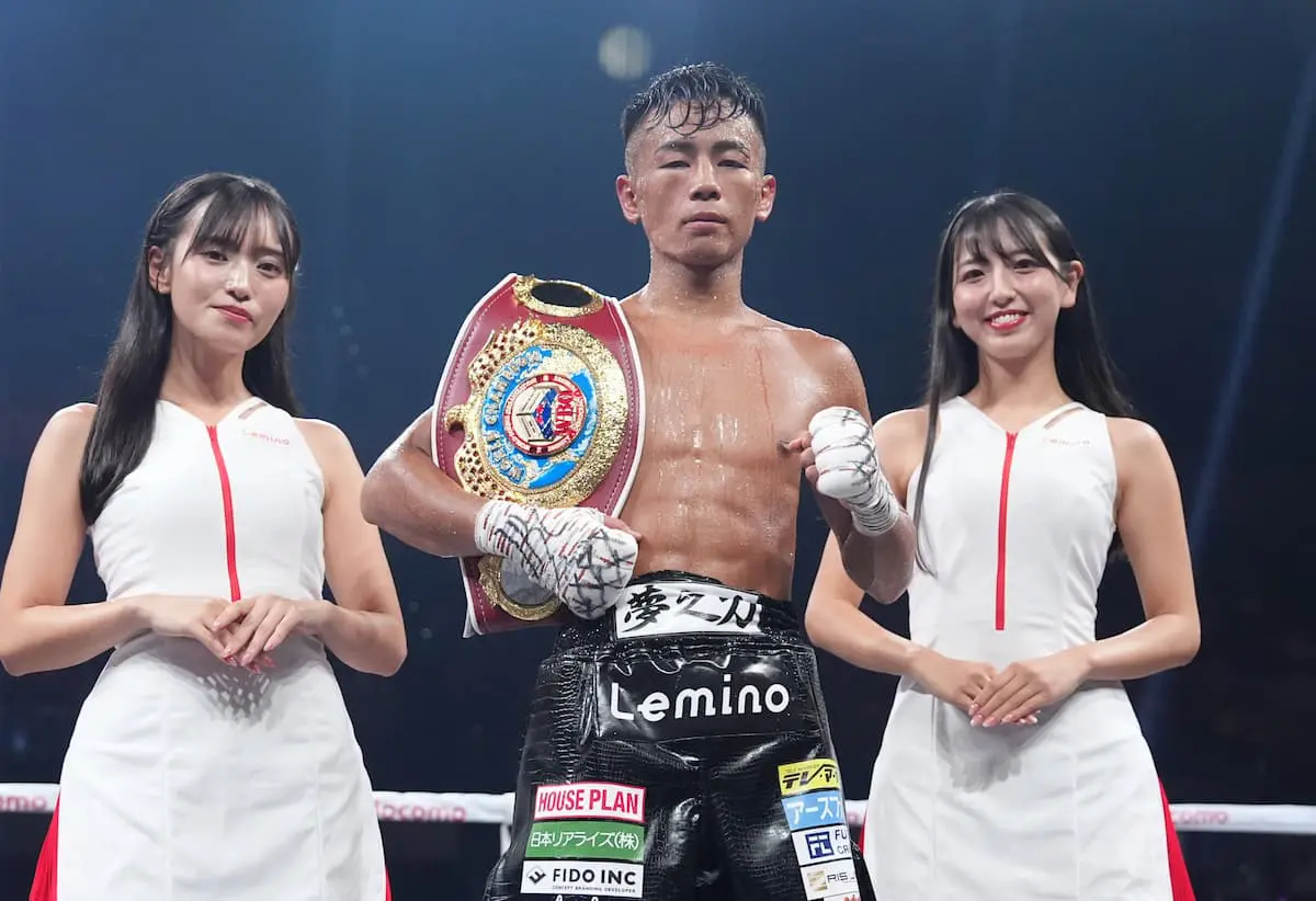 Yoshiki Takei Has The Look Of A Future Star As He Blasts Out Yuttapong Tongdee – Boxing Results Yoshiki Takei Has The Look Of A Future Star As He Blasts Out Yuttapong Tongdee – Boxing Results
