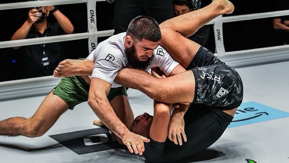Strategies For Handling The Inverted Guard In Brazilian Jiu-Jitsu