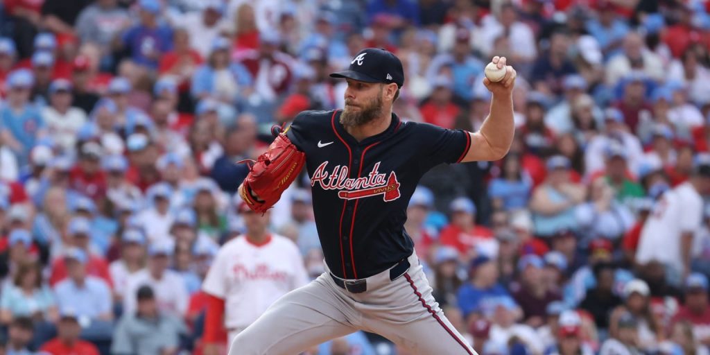 Sale reaches 2,500 K's as Braves thump Wheeler