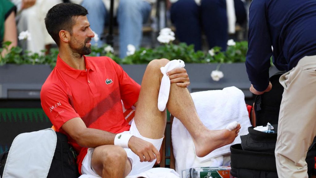 French Open: Novak Djokovic takes a medical timeout for a toe blister in a victory over Moutet French Open: Novak Djokovic takes a medical timeout for a toe blister in a victory over Moutet