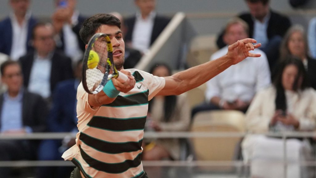 Carlos Alcaraz beats Tommy Paul, returns to French Open semifinals Carlos Alcaraz beats Tommy Paul, returns to French Open semifinals