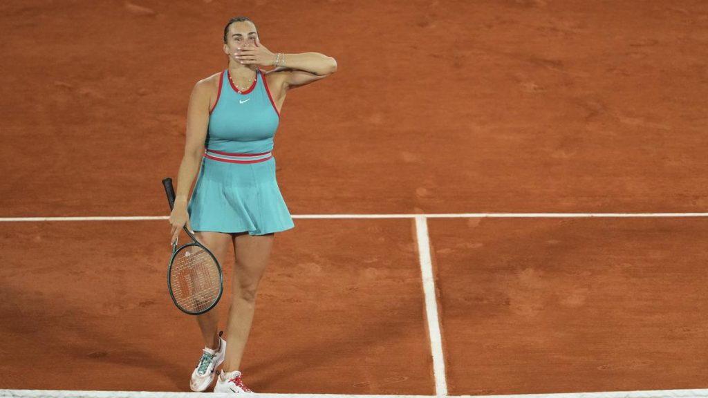 Aryna Sabalenka ends Iga Swiatek’s 26-match French Open winning streak, reaches the final Aryna Sabalenka ends Iga Swiatek’s 26-match French Open winning streak, reaches the final
