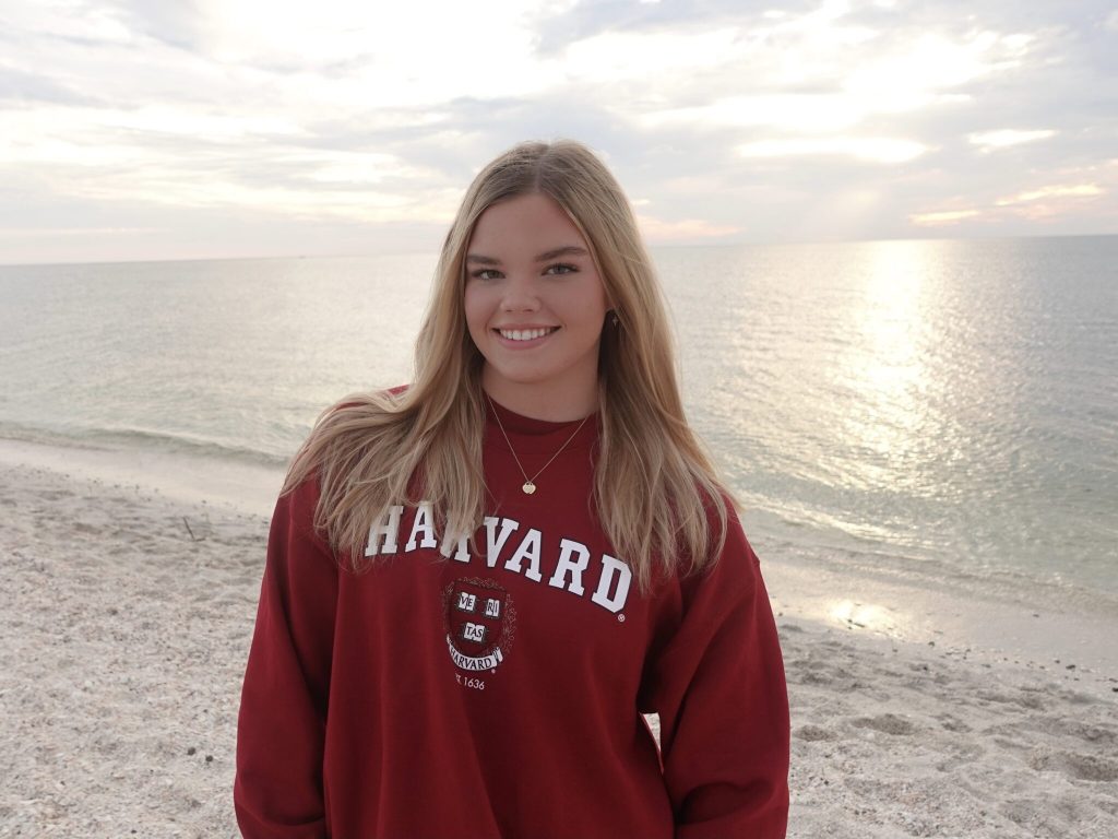 Distance Free Specialist Clare Custer Verbally Commits to Harvard for 2026-27