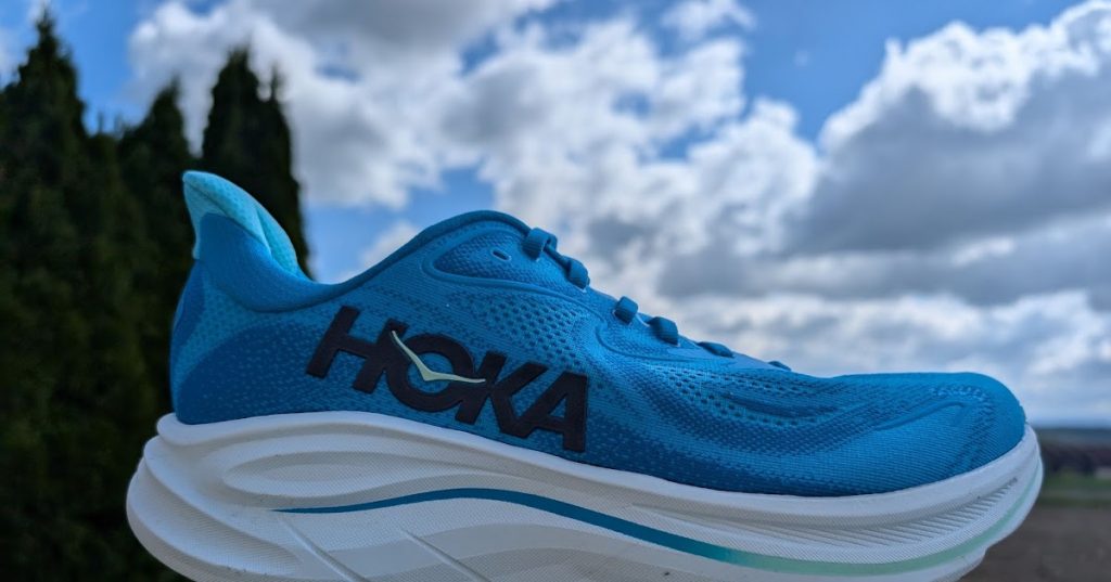 Testebericht: Hoka Clifton 10- 2 Vergleiche (German) Testebericht: Hoka Clifton 10- 2 Vergleiche (German)