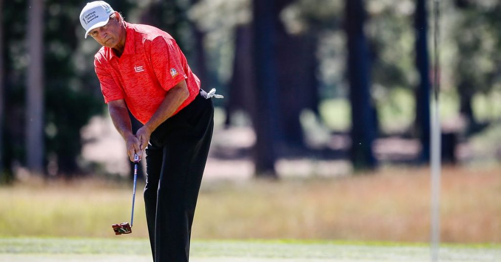 Joe Theismann is always learning, especially on the golf course