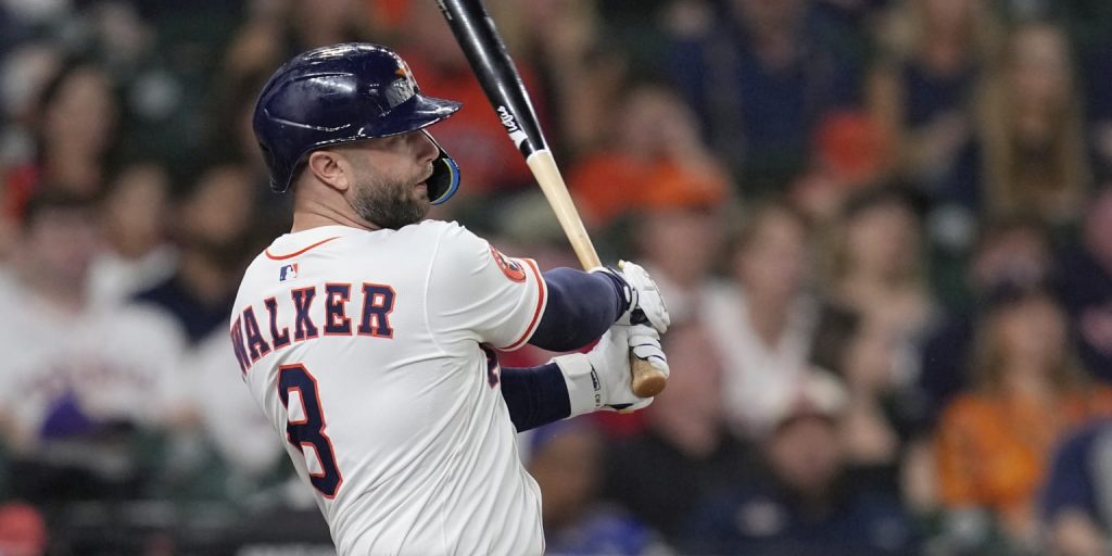 Walker leads charge with 4 RBIs in Astros' win over White Sox Walker leads charge with 4 RBIs in Astros' win over White Sox