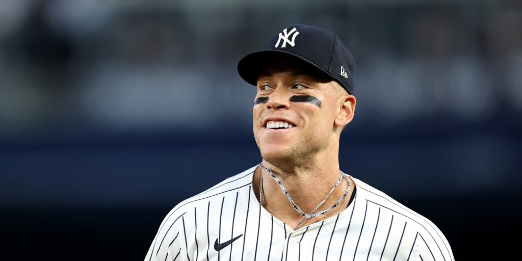 Judge remains sports betting favorite to be home run king