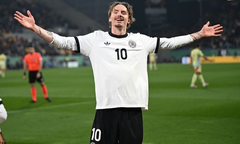 Chelsea make 'approach' to sign £25m star with 19-G/A last season – journo