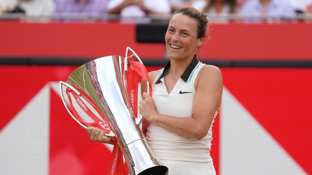 German qualifier Tatjana Maria wins Queen’s Club final at age 37 German qualifier Tatjana Maria wins Queen’s Club final at age 37