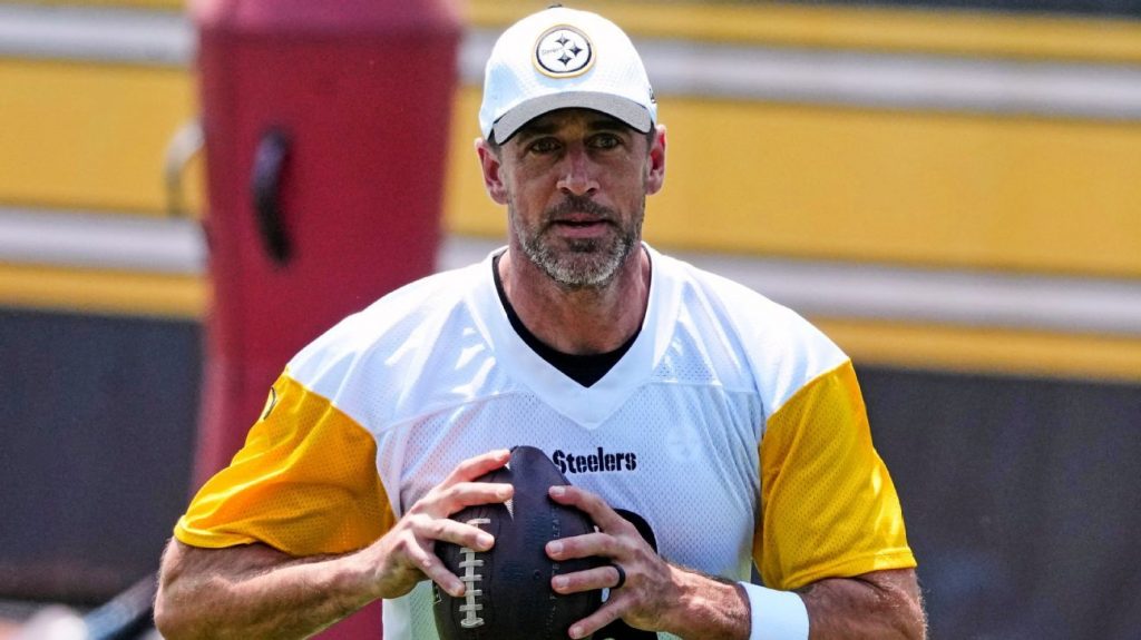 Execs, scouts pick their favorite offseason moves: Where Rodgers, Pickens rate