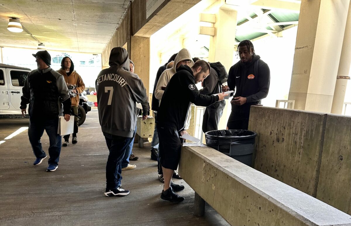 Senior Bowl Week Kicks Off With Hungry Autograph Seekers, Players Starting Their Journey To The NFL, With A Side Of Mardi Gras Senior Bowl Week Kicks Off With Hungry Autograph Seekers, Players Starting Their Journey To The NFL, With A Side Of Mardi Gras