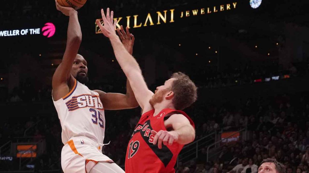 Raptors not willing to include Jakob Poeltl in potential deal for Kevin Durant