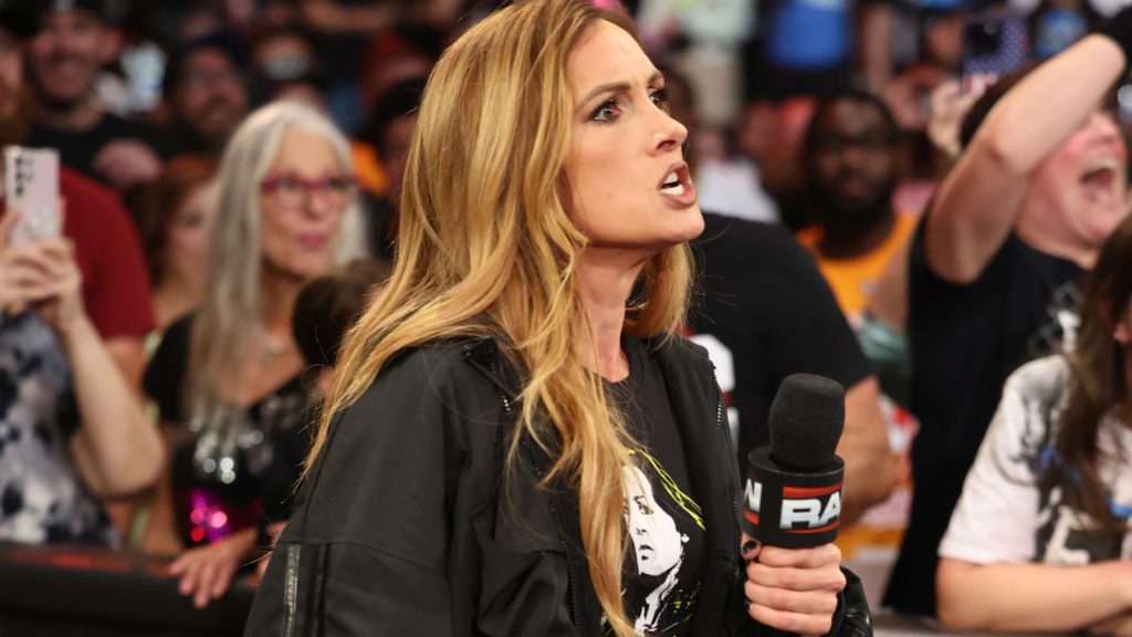 WWE's Becky Lynch After Fan Invective Against Bayley: 'He Said It So I Don't Need To'
