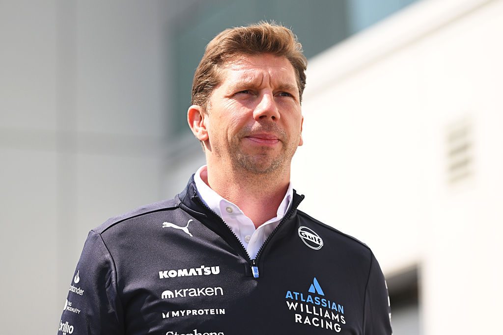 Vowles signs new long-term deal to stay at Williams Vowles signs new long-term deal to stay at Williams