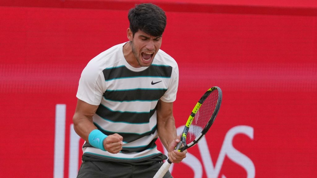 Alcaraz takes second straight Queen’s Club victory ahead of Wimbledon title defence Alcaraz takes second straight Queen’s Club victory ahead of Wimbledon title defence