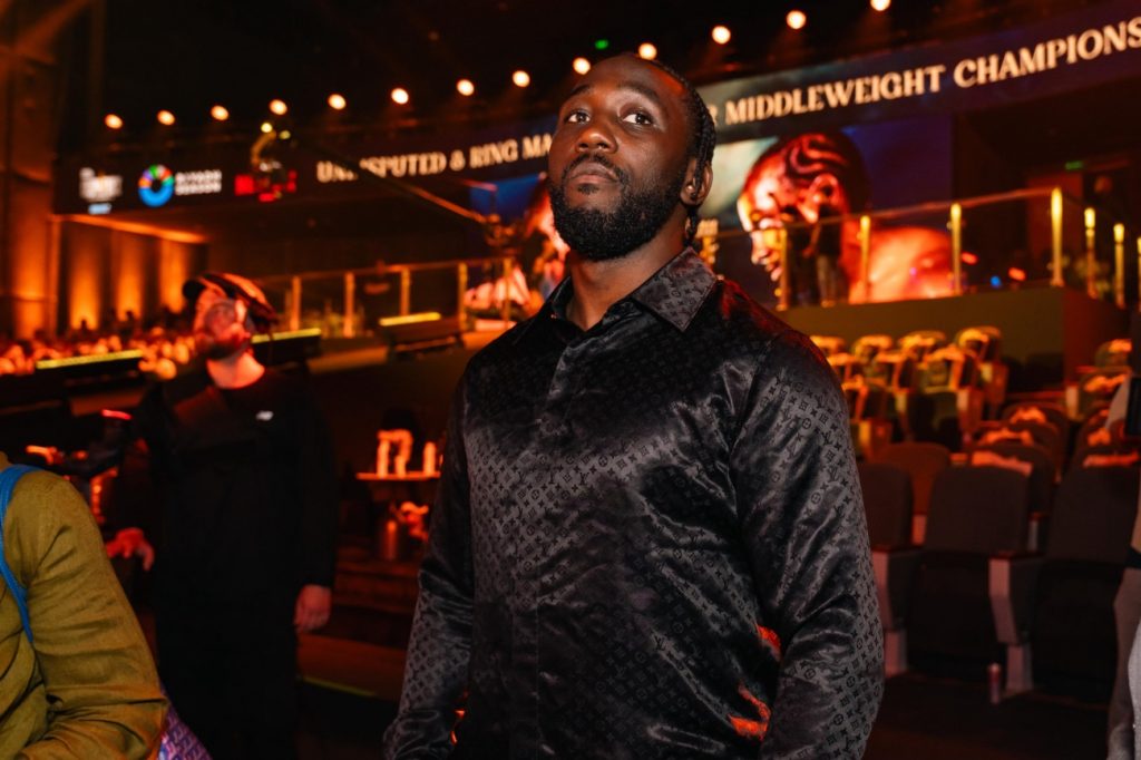 Tim Bradley Explains Canelo’s Mindset: “As Soon As You Feel My Power, You’re Going to Run” – A Warning for Terence Crawford