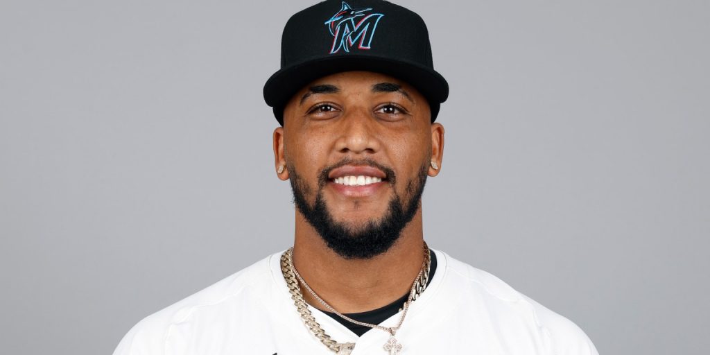 Blue Jays-Marlins trade: RHP Robinson Piña goes to Toronto for Minors righty Blue Jays-Marlins trade: RHP Robinson Piña goes to Toronto for Minors righty