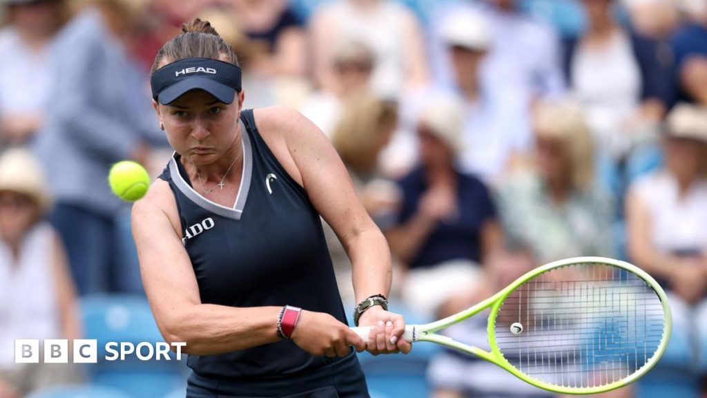 Krejcikova suffers injury scare four days before Wimbledon title defence Krejcikova suffers injury scare four days before Wimbledon title defence