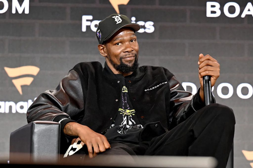 Kevin Durant's trade to the Rockets could reportedly expand to include a record 7 teams Kevin Durant's trade to the Rockets could reportedly expand to include a record 7 teams