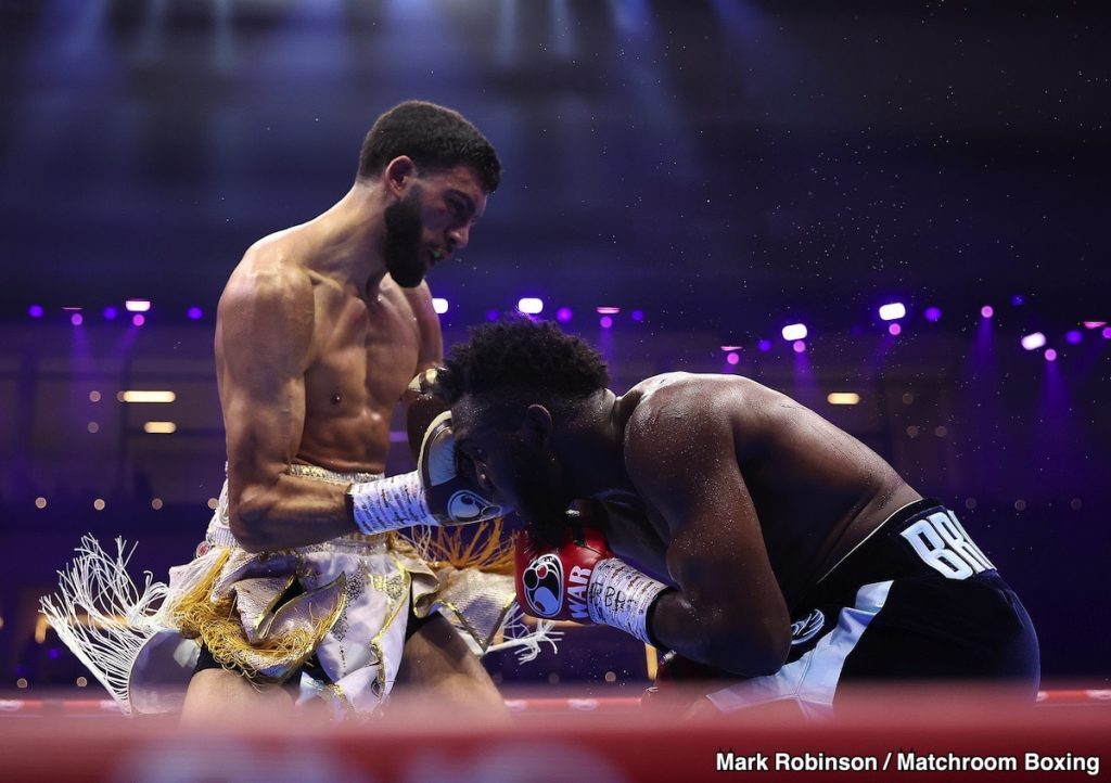 Hamzah Sheeraz Says He Wants A Win And A “Razzmatazz” Performance In Edgar Berlanga Fight Hamzah Sheeraz Says He Wants A Win And A “Razzmatazz” Performance In Edgar Berlanga Fight