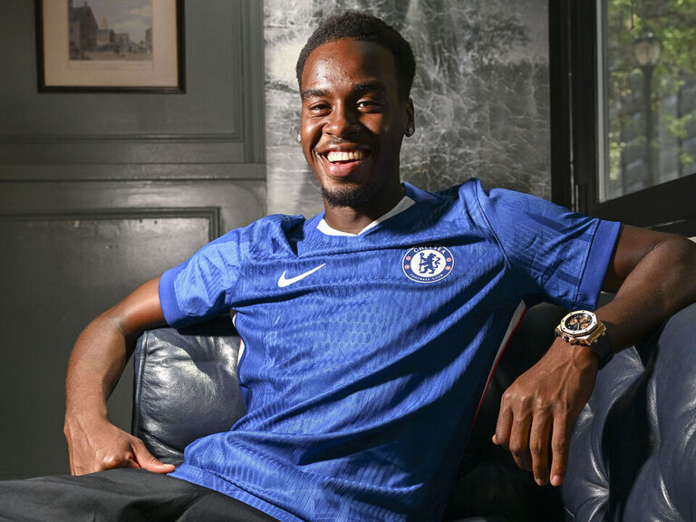 Gittens relishes 'amazing feeling' after completing Chelsea move