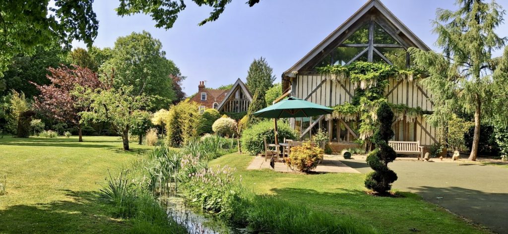 A GOLFER’S DREAM HOME HITS THE MARKET IN KENT A GOLFER’S DREAM HOME HITS THE MARKET IN KENT