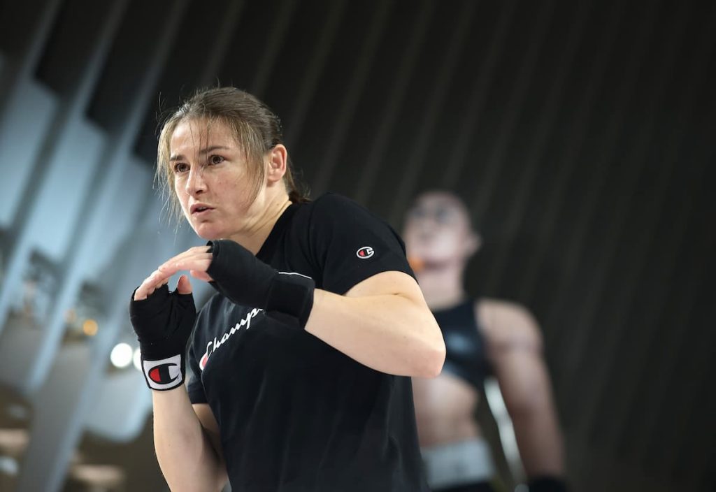Photos: Katie Taylor, Amanda Serrano showcase skills at open workout