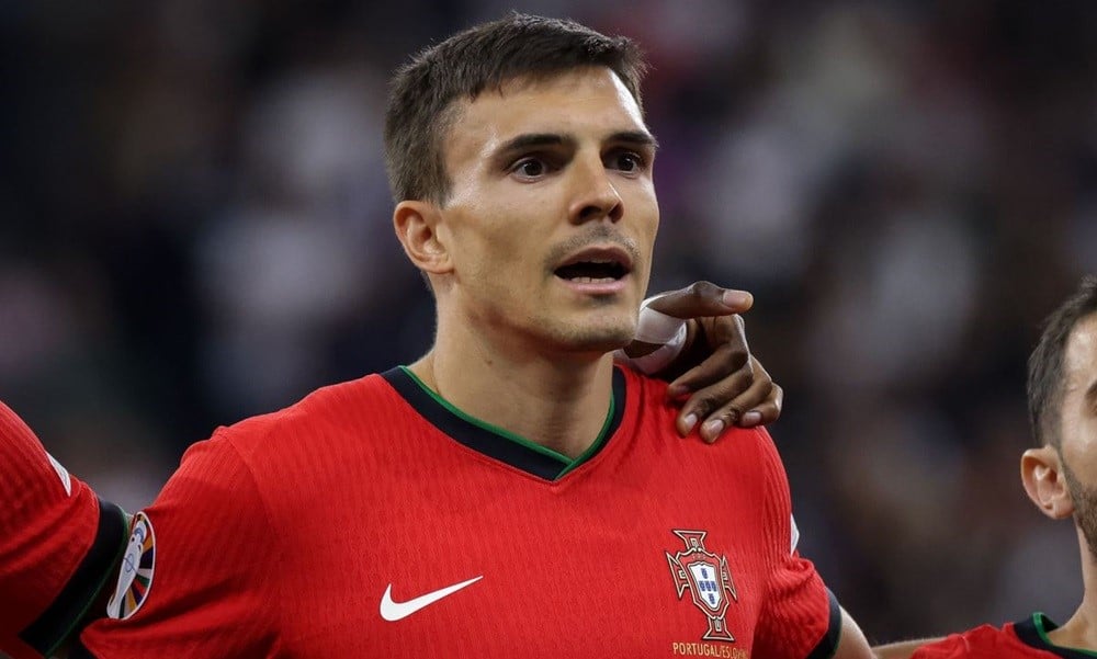 Tottenham now eyeing move to sign £25m midfielder as Frank continues spending spree – report