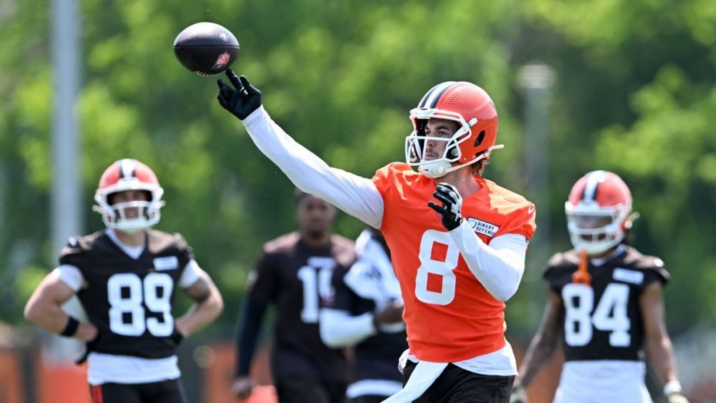 Can Kenny Pickett win Browns' starting QB job and become the NFL's next Sam Darnold?