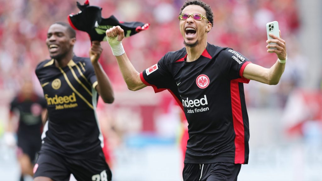 Newcastle fly into Germany for crunch Hugo Ekitike talks as Frankfurt valuation revealed Newcastle fly into Germany for crunch Hugo Ekitike talks as Frankfurt valuation revealed